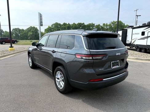 Used 2023 Jeep Grand Cherokee L Laredo w/ Luxury Tech Group I image 5