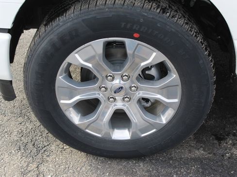 New 2026 Ford F150 Platinum image 2