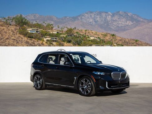 Used 2026 BMW X5 xDrive40i AWD/4WD image 2