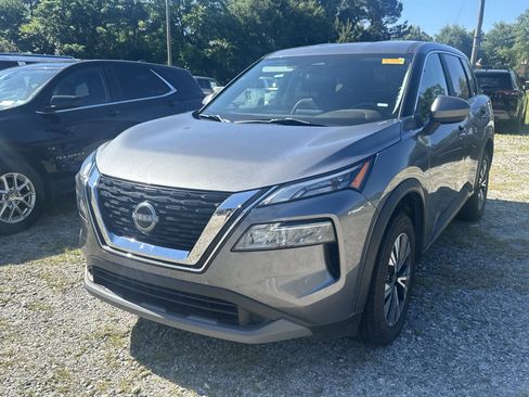 Used 2023 Nissan Rogue SV AWD/4WD image 1