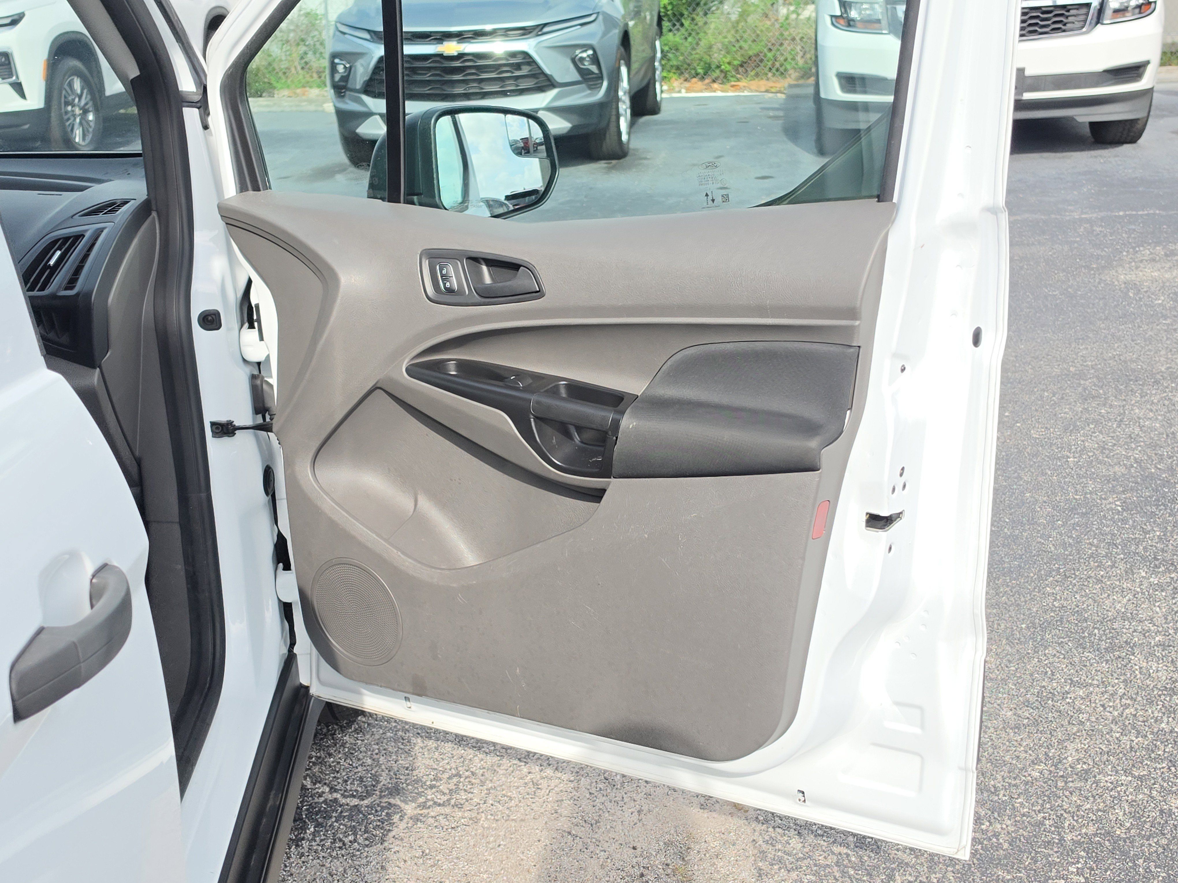 Used 2022 Ford Transit Connect XL FWD image 10