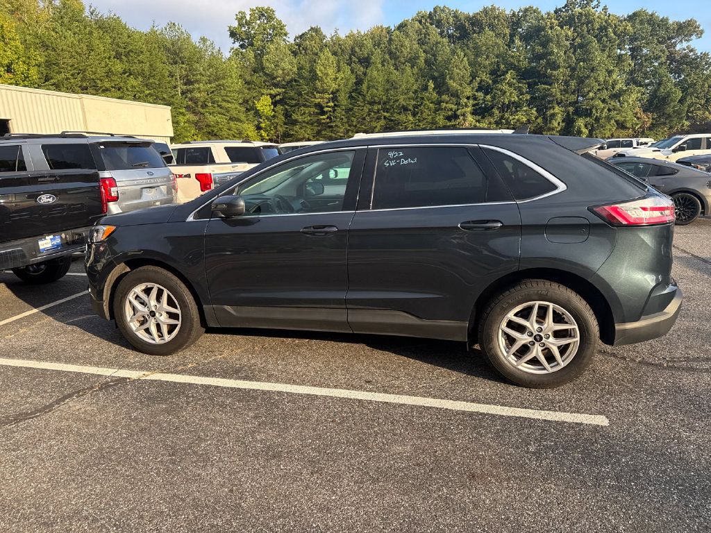 Used 2024 Ford Edge SEL w/ Convenience Package AWD/4WD image 9