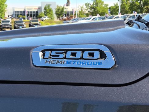 Used 2022 RAM 1500 Limited w/ Body-Colour Bumper Group AWD/4WD image 15