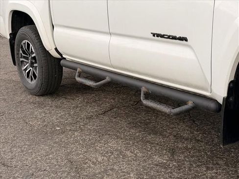 Used 2023 Toyota Tacoma TRD Sport w/ Technology Package image 24