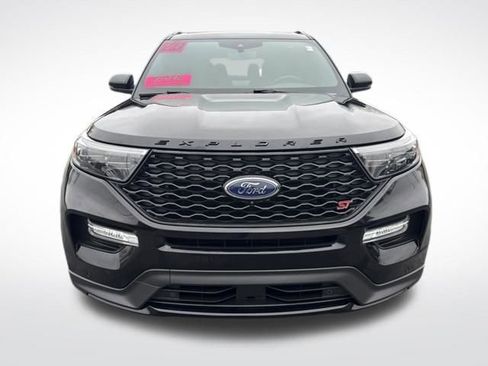 Used 2020 Ford Explorer ST w/ Premium Technology Package image 8