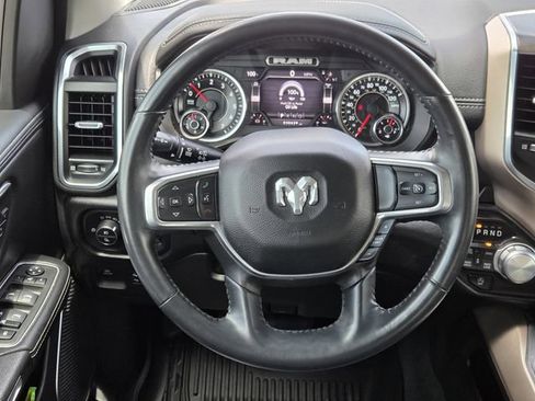 Used 2022 RAM 1500 Laramie AWD/4WD image 19