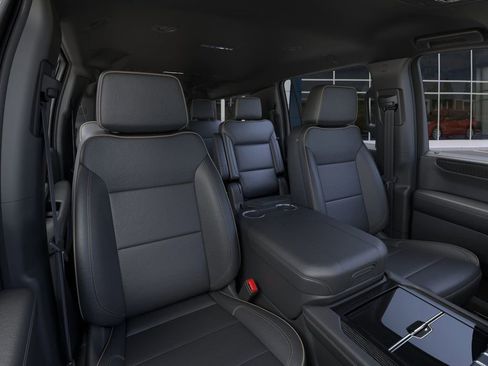 New 2025 GMC Yukon XL Elevation image 16