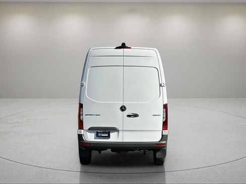 Used 2024 Mercedes-Benz Sprinter 144 Cargo image 5