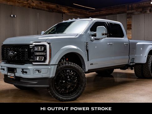 Used 2026 Ford F450 King Ranch w/ Chrome Package image 5