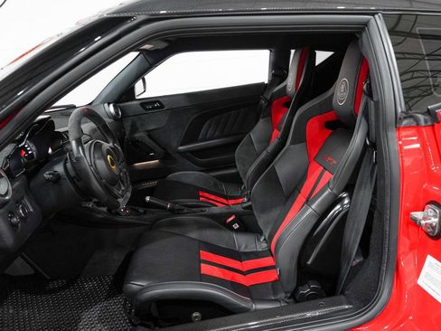 Used 2021 Lotus Evora image 8