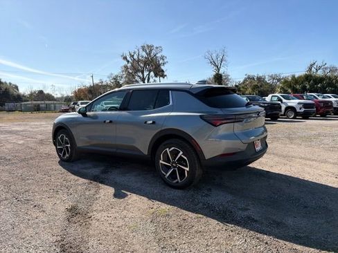 New 2026 Chevrolet Equinox EV LT image 9