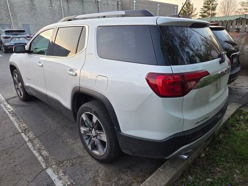 Used 2019 GMC Acadia SLT w/ LPO, Floor Liner Package image 6