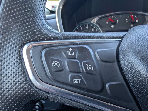 Used 2019 Chevrolet Equinox LT w/ LPO, Floor Liner Package image 14