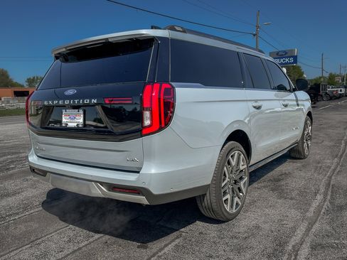 Used 2025 Ford Expedition Max Platinum w/ Platinum Ultimate Package image 6