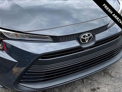 Used 2024 Toyota Corolla LE FWD image 31