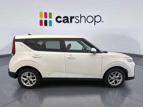 Used 2022 Kia Soul LX w/ Technology Package FWD image 6