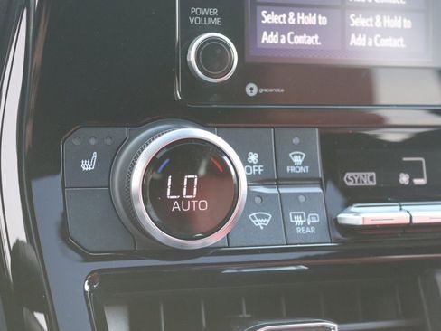 Used 2022 Toyota Highlander XSE image 37