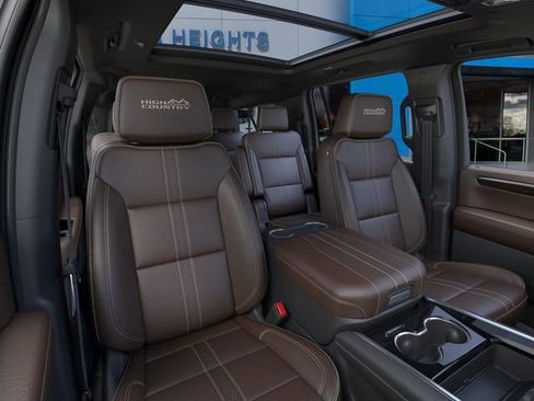 New 2026 Chevrolet Suburban High Country AWD/4WD image 16