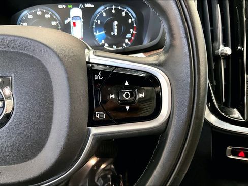 Used 2020 Volvo V60 T5 Cross Country w/ Cross Country Pro Package image 22