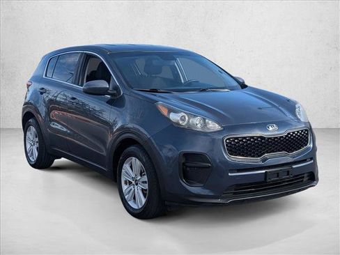 Used 2018 Kia Sportage LX image 3