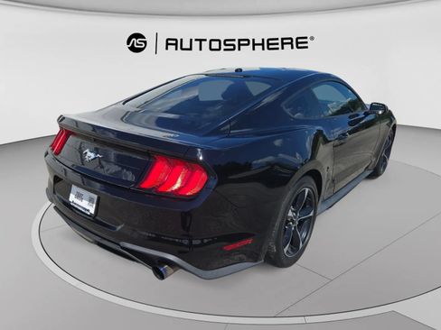 Used 2019 Ford Mustang Coupe RWD image 9