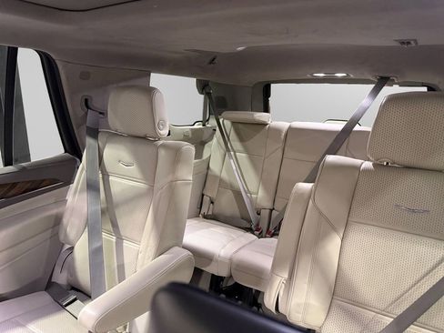 Used 2022 Cadillac Escalade Sport Platinum image 23