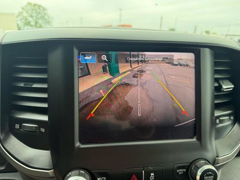 Used 2022 RAM 3500 Tradesman w/ Chrome Appearance Group AWD/4WD image 26