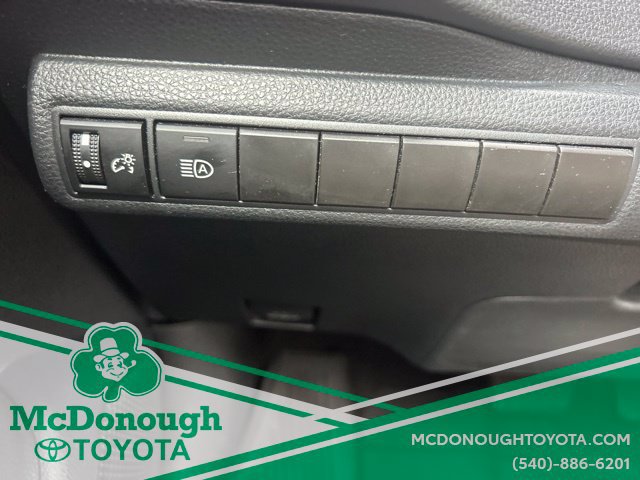 Used 2024 Toyota Corolla LE FWD image 16