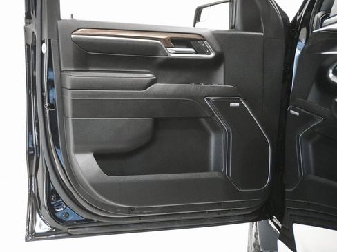 Used 2024 Chevrolet Silverado 1500 RST image 16