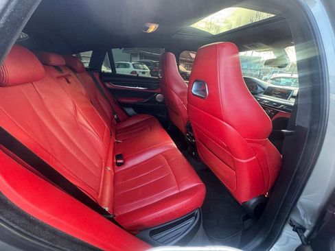 Used 2015 BMW X6 M image 38