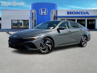 Used 2025 Hyundai Elantra SEL