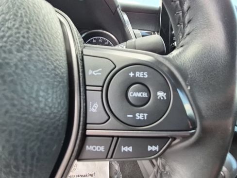 Used 2024 Toyota Camry SE FWD image 17