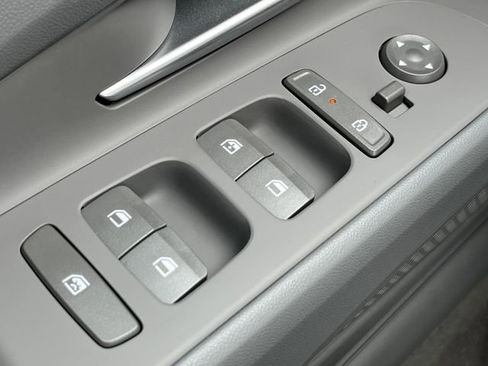 New 2026 Hyundai Elantra Sport FWD image 19