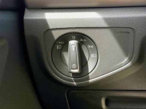 Used 2019 Volkswagen Atlas SEL AWD/4WD image 25
