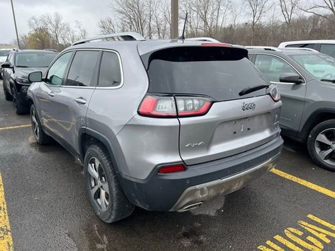 Used 2019 Jeep Cherokee Limited AWD/4WD image 4