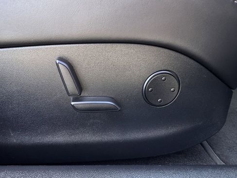 Used 2019 Tesla Model S Performance image 24