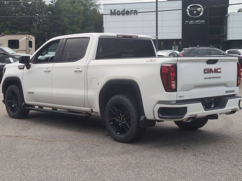 Used 2024 GMC Sierra 1500 Elevation w/ Preferred Package AWD/4WD image 4