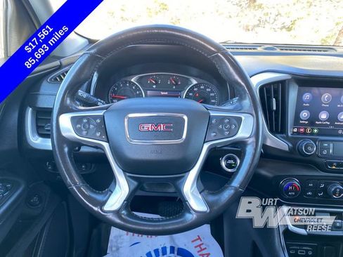 Used 2022 GMC Terrain SLT w/ LPO, Floor Liner Package image 21