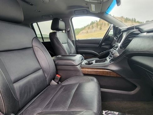 Used 2016 Chevrolet Suburban LT w/ Luxury Package image 38