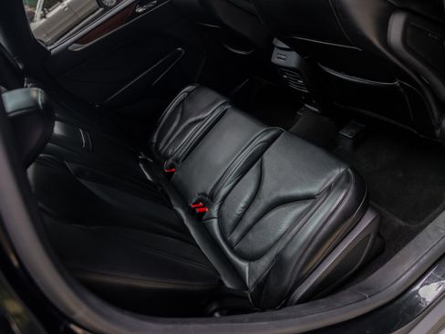 Used 2019 Lincoln MKC Select w/ Select Plus Package image 16