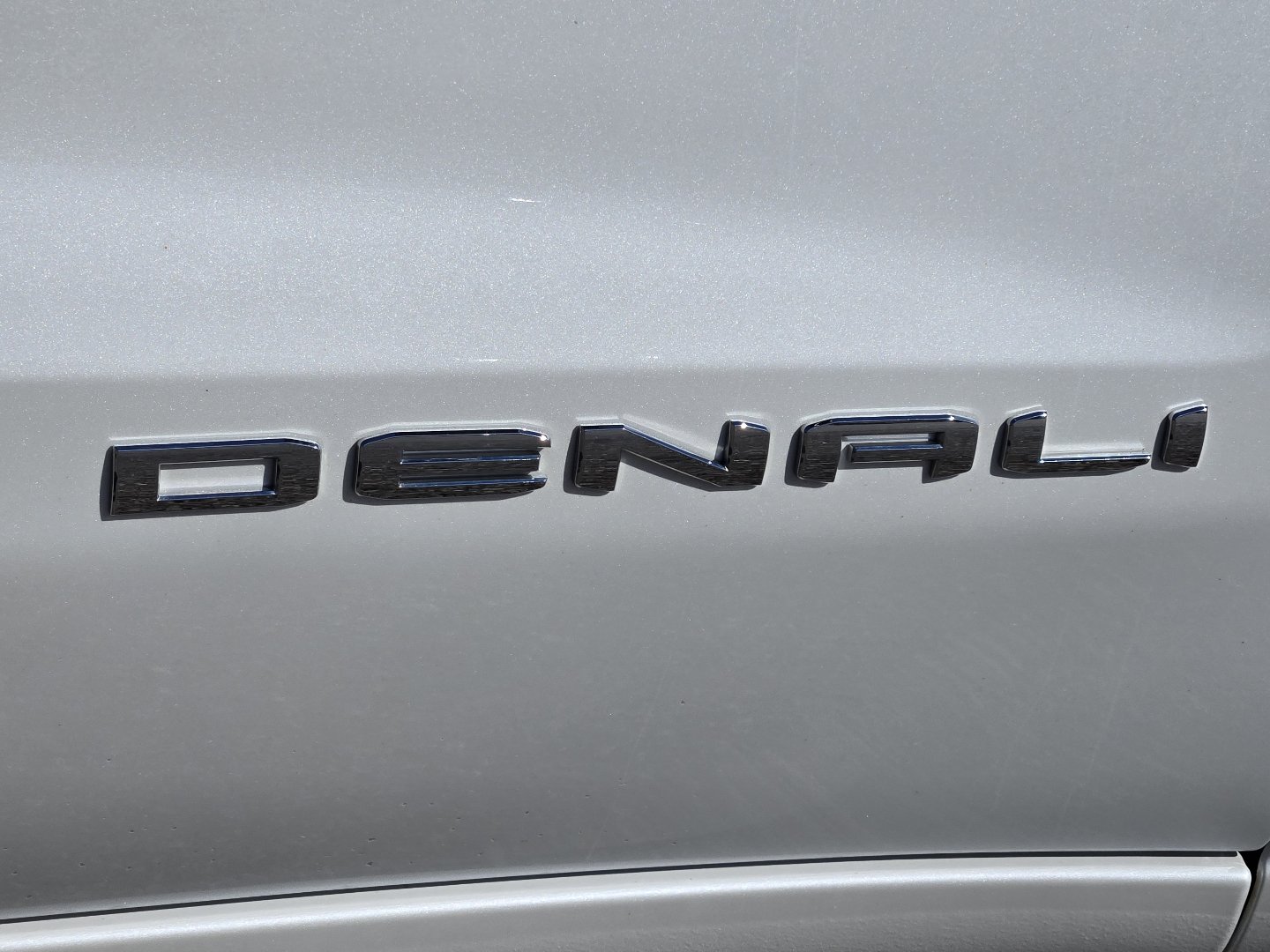 Used 2023 GMC Sierra 1500 Denali w/ Denali Reserve Package AWD/4WD image 15