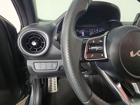 Used 2023 Kia Forte GT-Line image 28