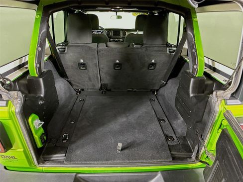 Used 2019 Jeep Wrangler Unlimited Sport S image 25