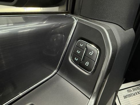 Used 2022 Ford F150 Lariat w/ Equipment Group 502A High image 12