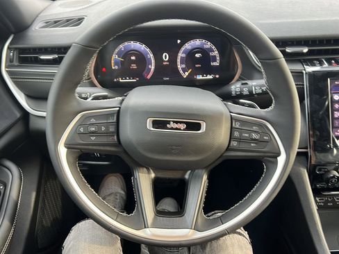 New 2025 Jeep Grand Cherokee L Laredo w/ Trailer Tow Package image 13