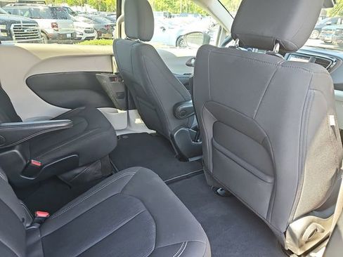 Used 2024 Chrysler Voyager LX FWD image 11