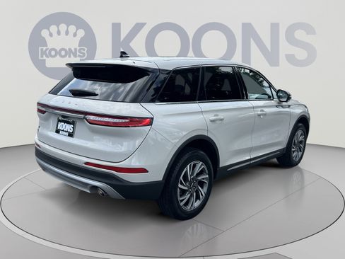Used 2024 Lincoln Corsair AWD w/ Equipment Group 101A image 7