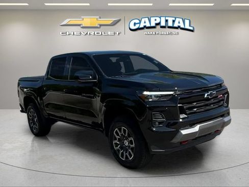 Used 2026 Chevrolet Colorado Z71 w/ Technology Package AWD/4WD image 7