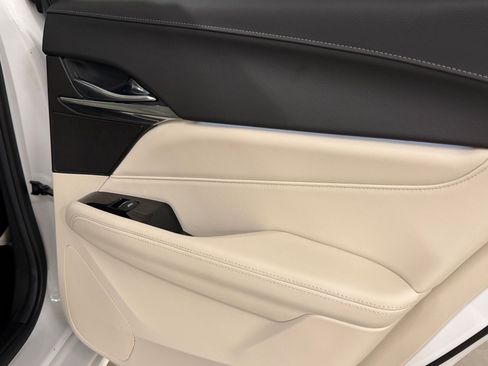 Certified 2023 Cadillac CT4 Premium Luxury RWD image 39