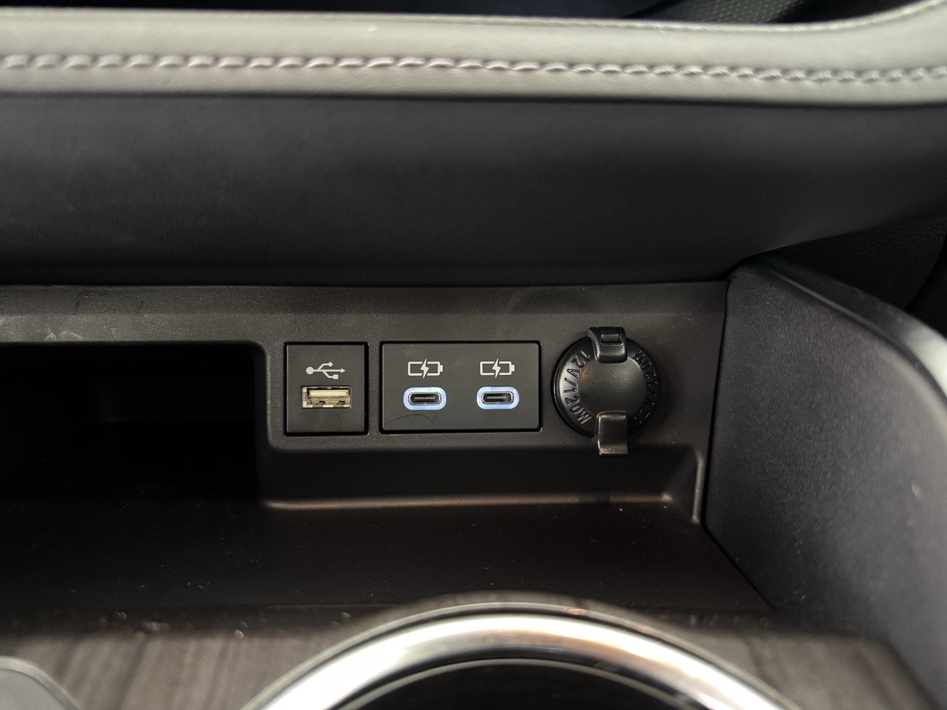 New 2026 Toyota Highlander Limited AWD/4WD image 3